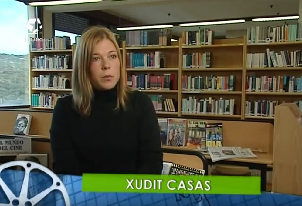 Xudit Casas habla sobre videoarte en el programa televisivo En Prácticas de La Otra de Telemadrid.
